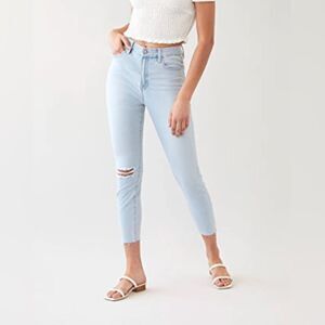 NWT Good American Good Waist Crop Raw Hem Size 6/28